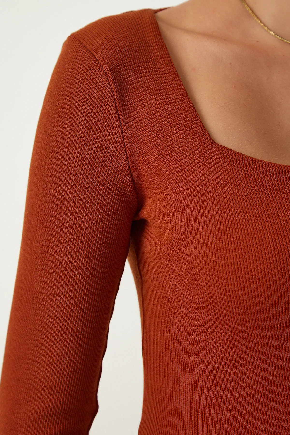 Happiness İstanbul  Damen-Strickbluse mit quadratischem Ausschnitt und Kachelmuster GT00052