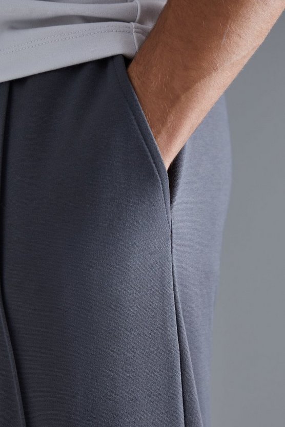 Schmale Slim-Fit Jogginghose mit elastischem Bund