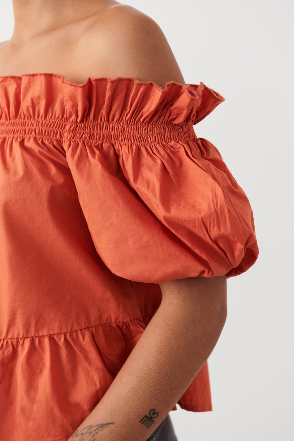 Offshoulder blouse