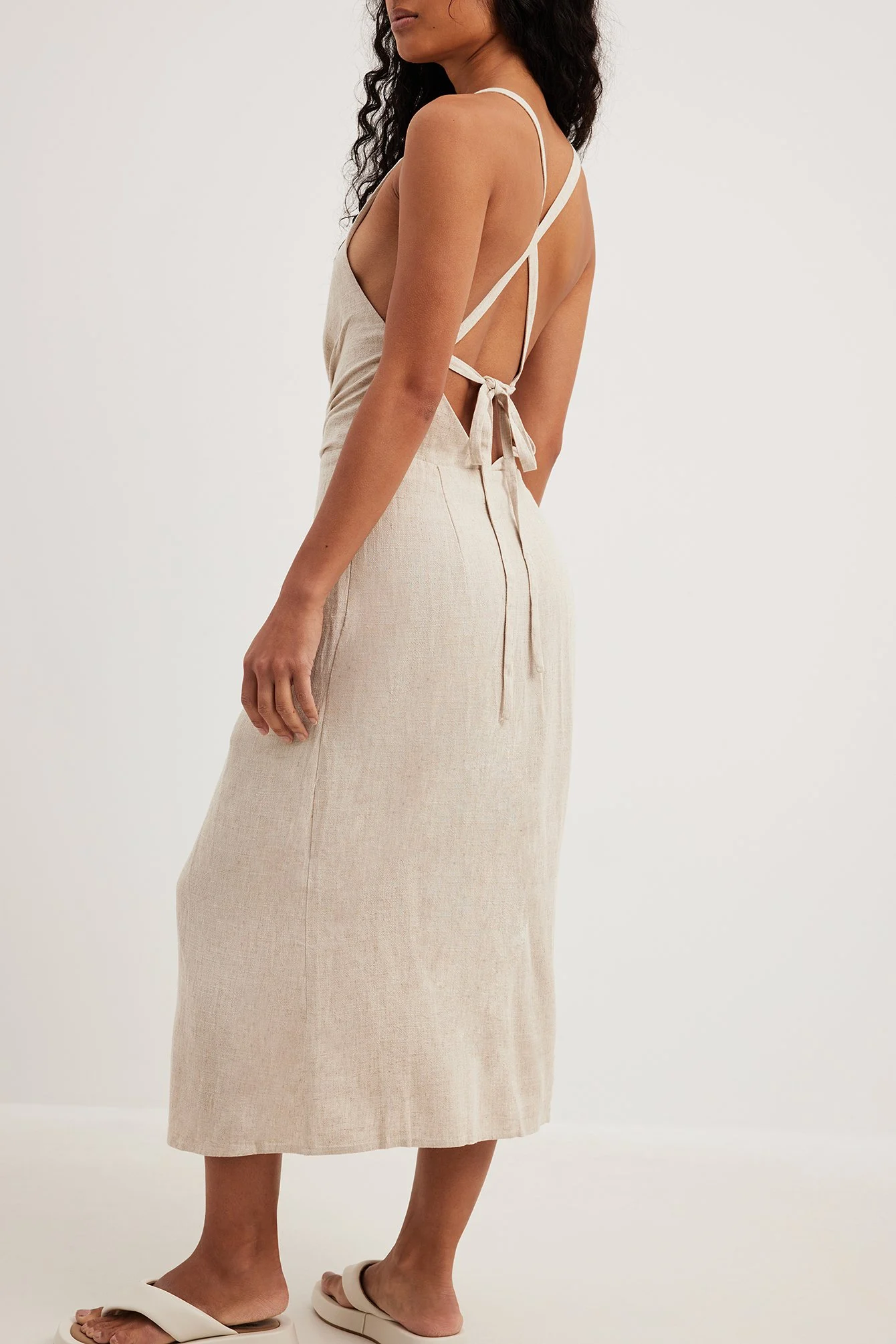 Midikleid mit Twistdetail