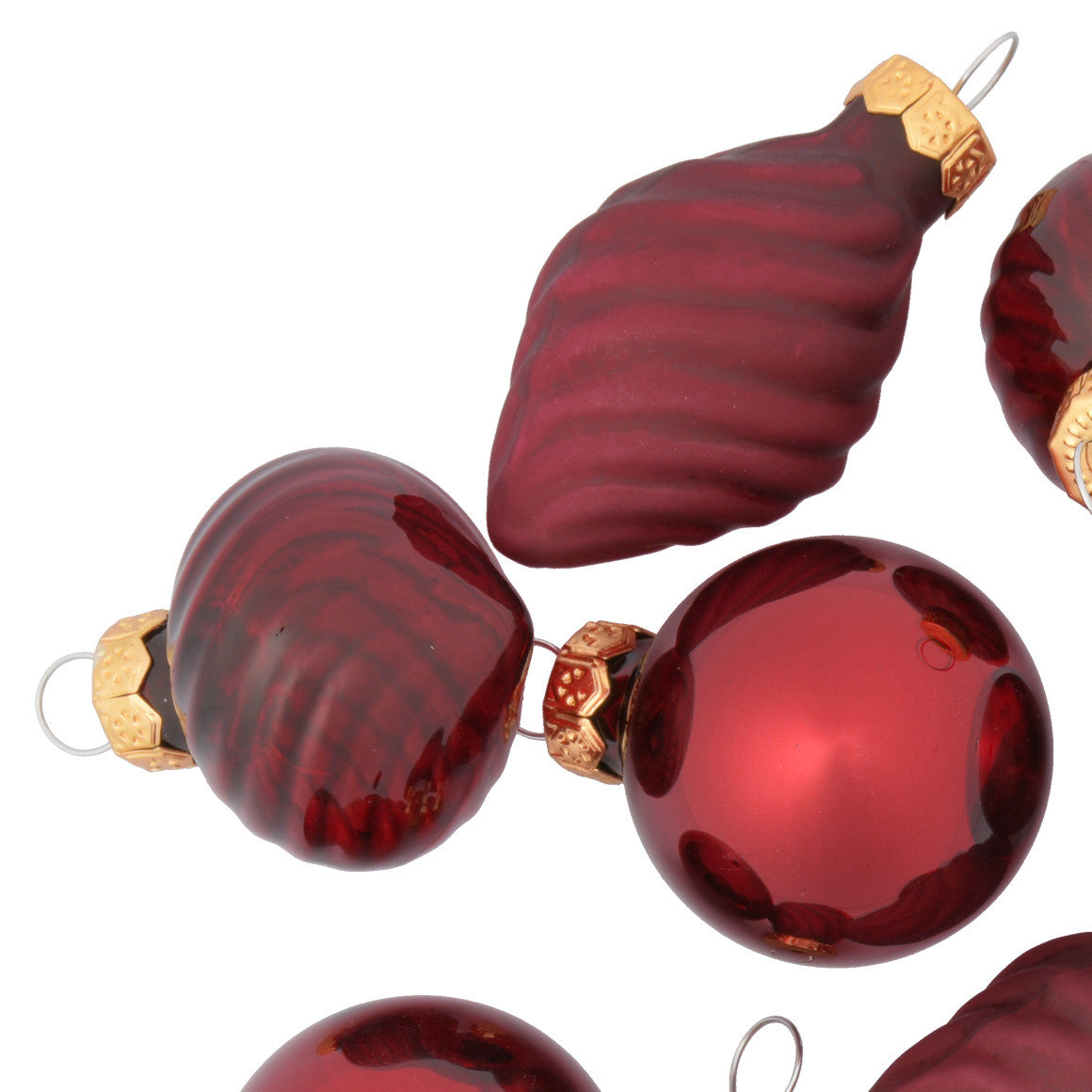 9 Weihnachtskugeln in verschiedenen Formen rot