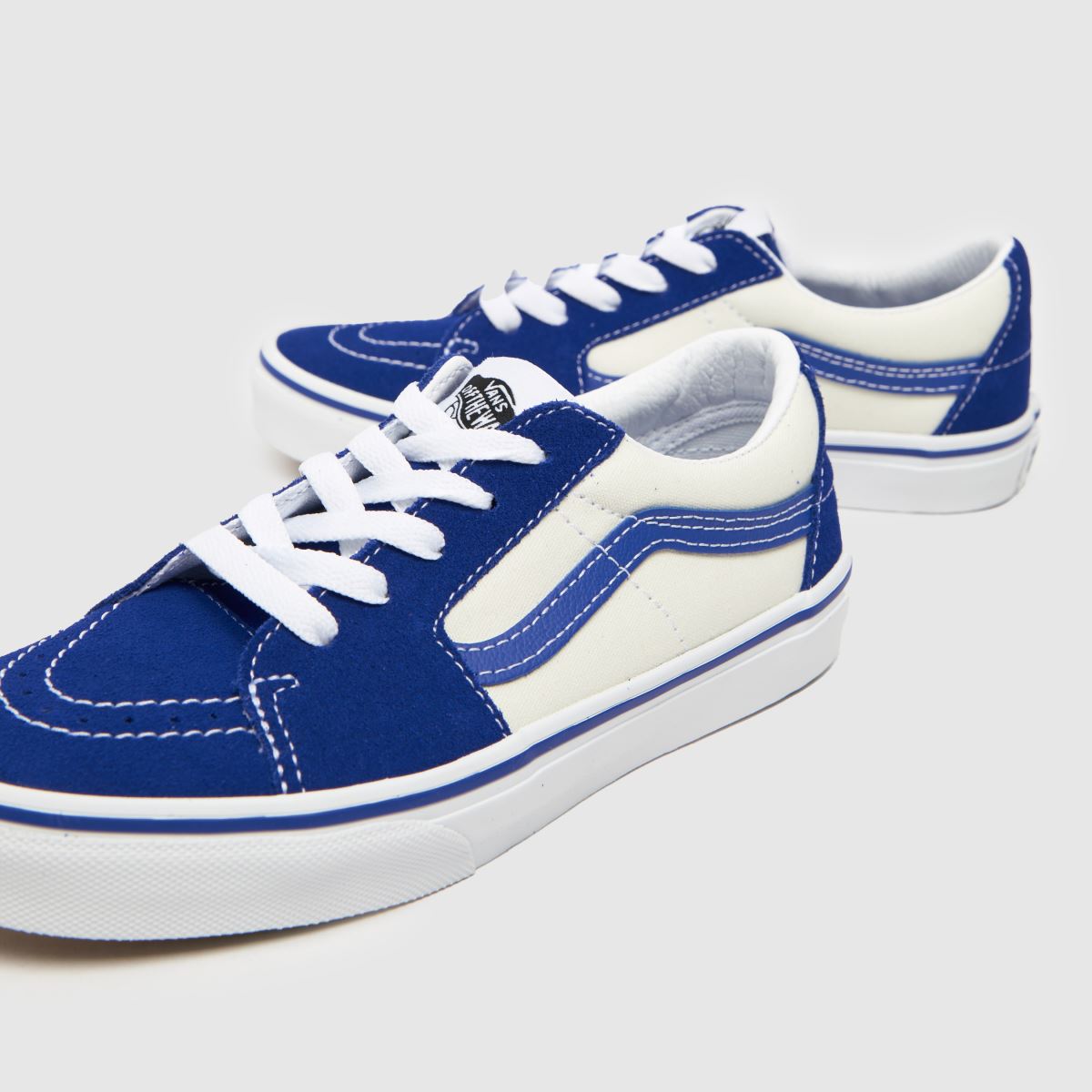 Vans fehér és kék sk8-low ifjúsági edzőcipő
