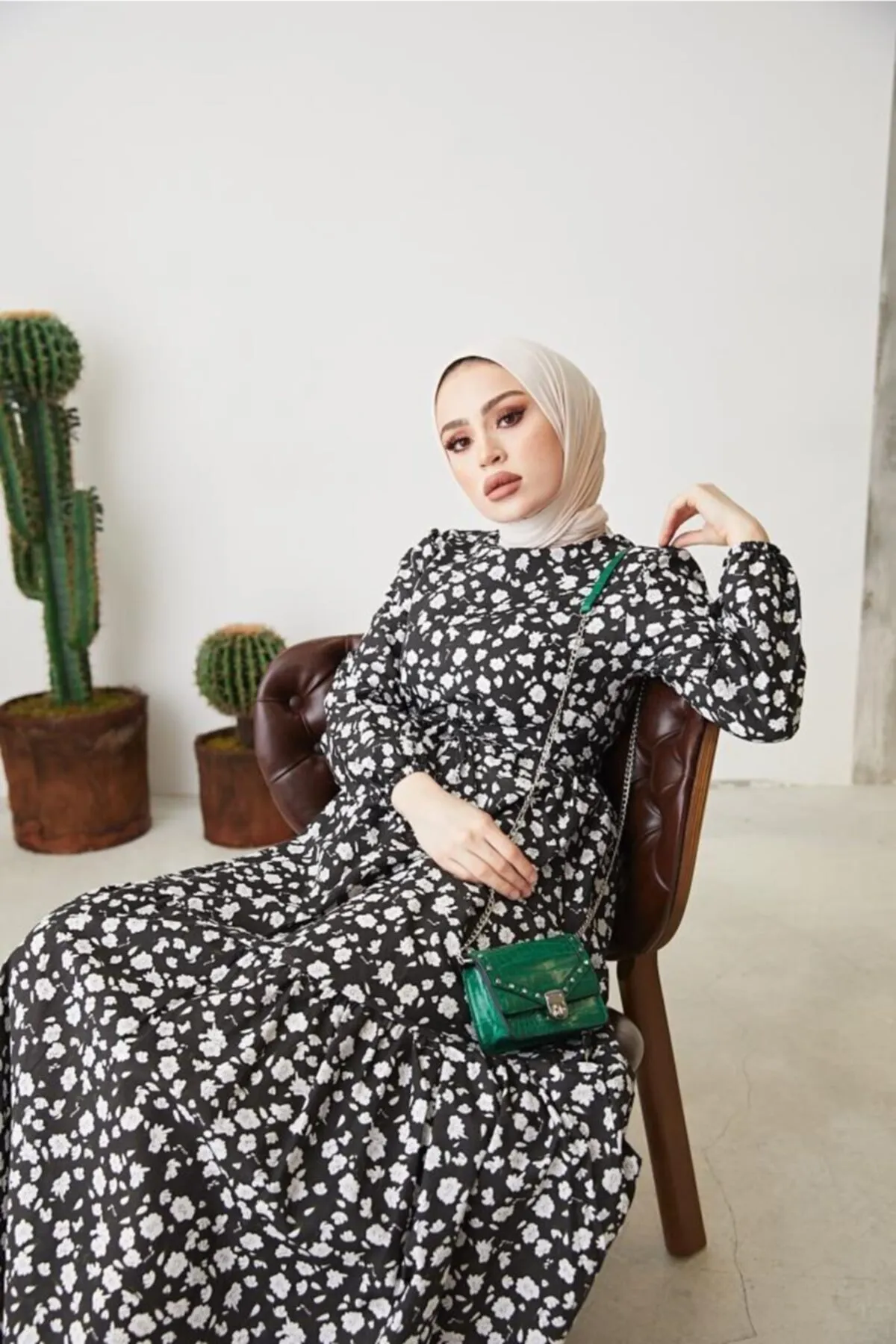 benguen  400 Kleid mit Gänseblümchenmuster