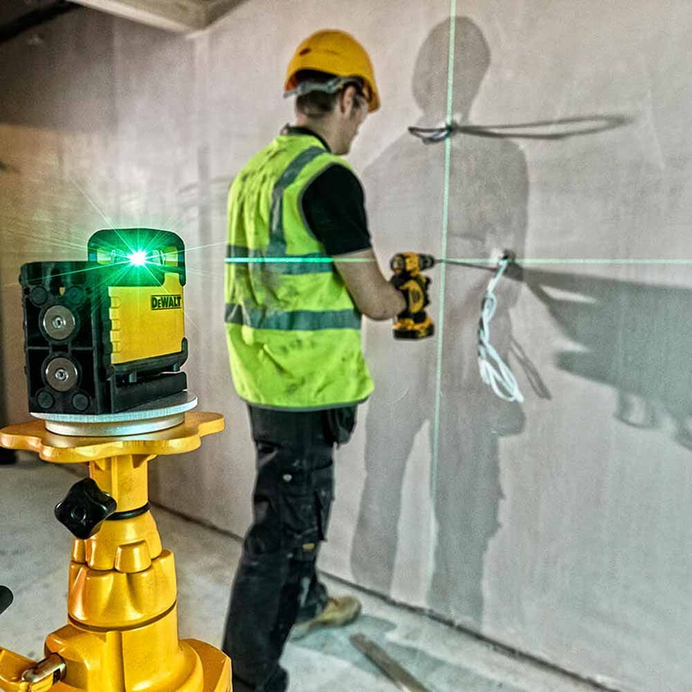 DEWALT 360 Degree Green Beam Cross Line Laser DW03601CG-XJ