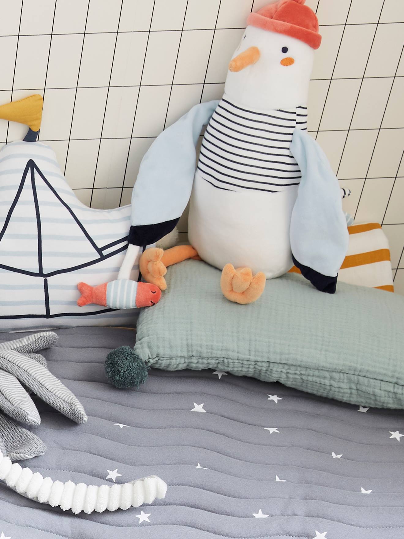 Peluche LEON SUR LE PONTON multicolore