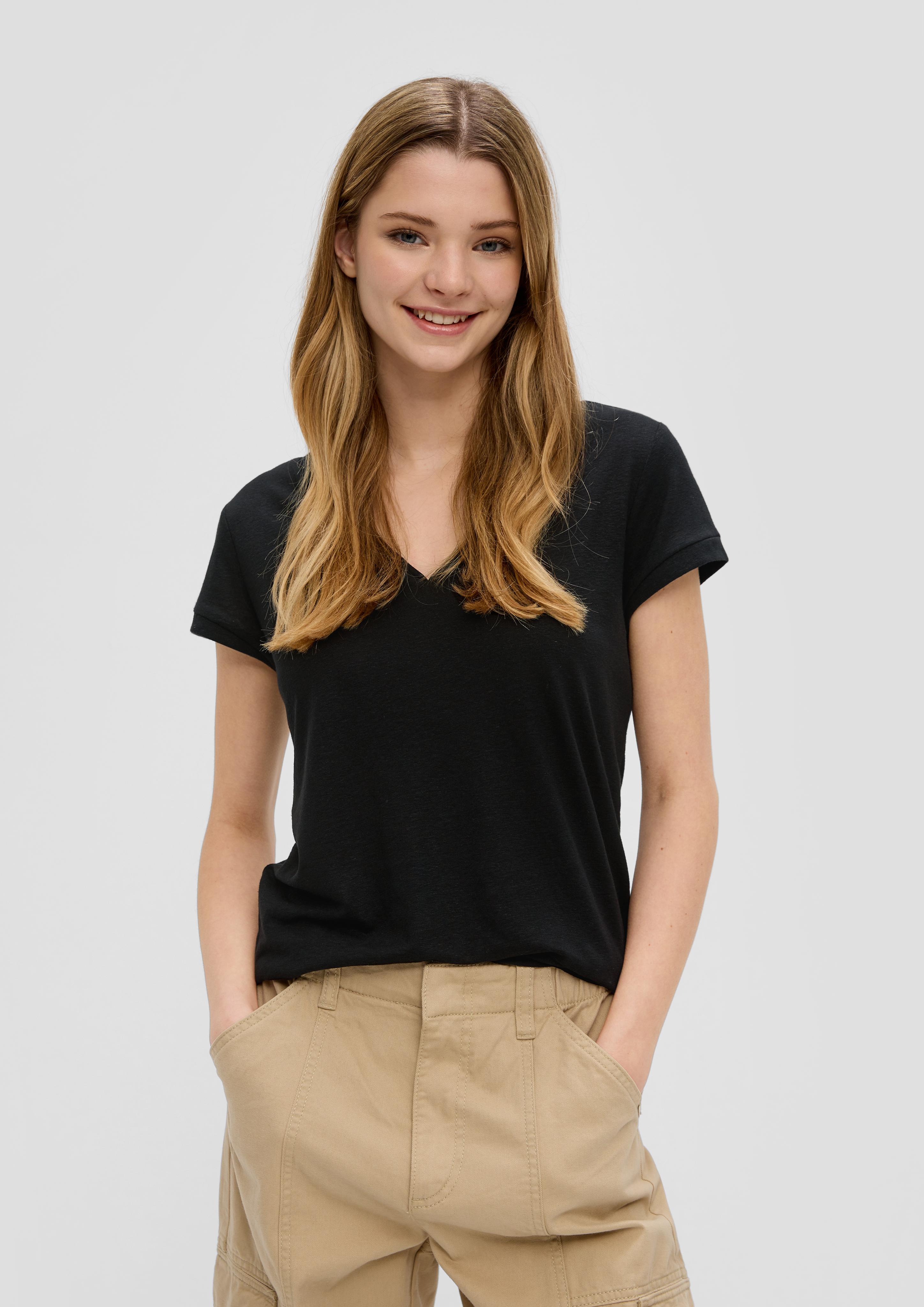 T-Shirt mit V-Ausschnitt  2144034-9999