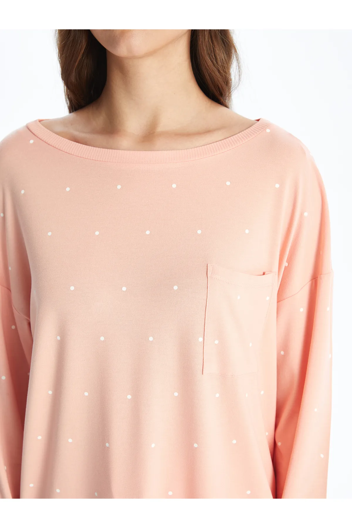 LC Waikiki  Langärmliges Damen-Pyjama-Set mit Rundhalsausschnitt und Punkten