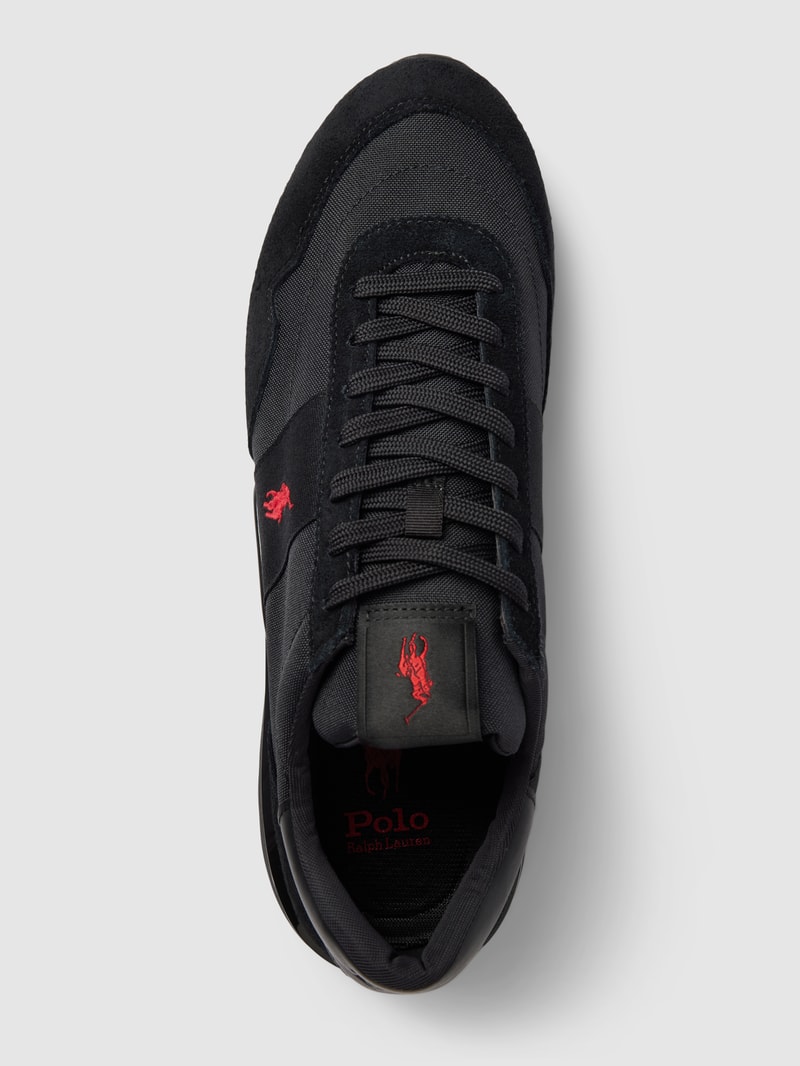 Sneaker mit Label-Details in schwarz