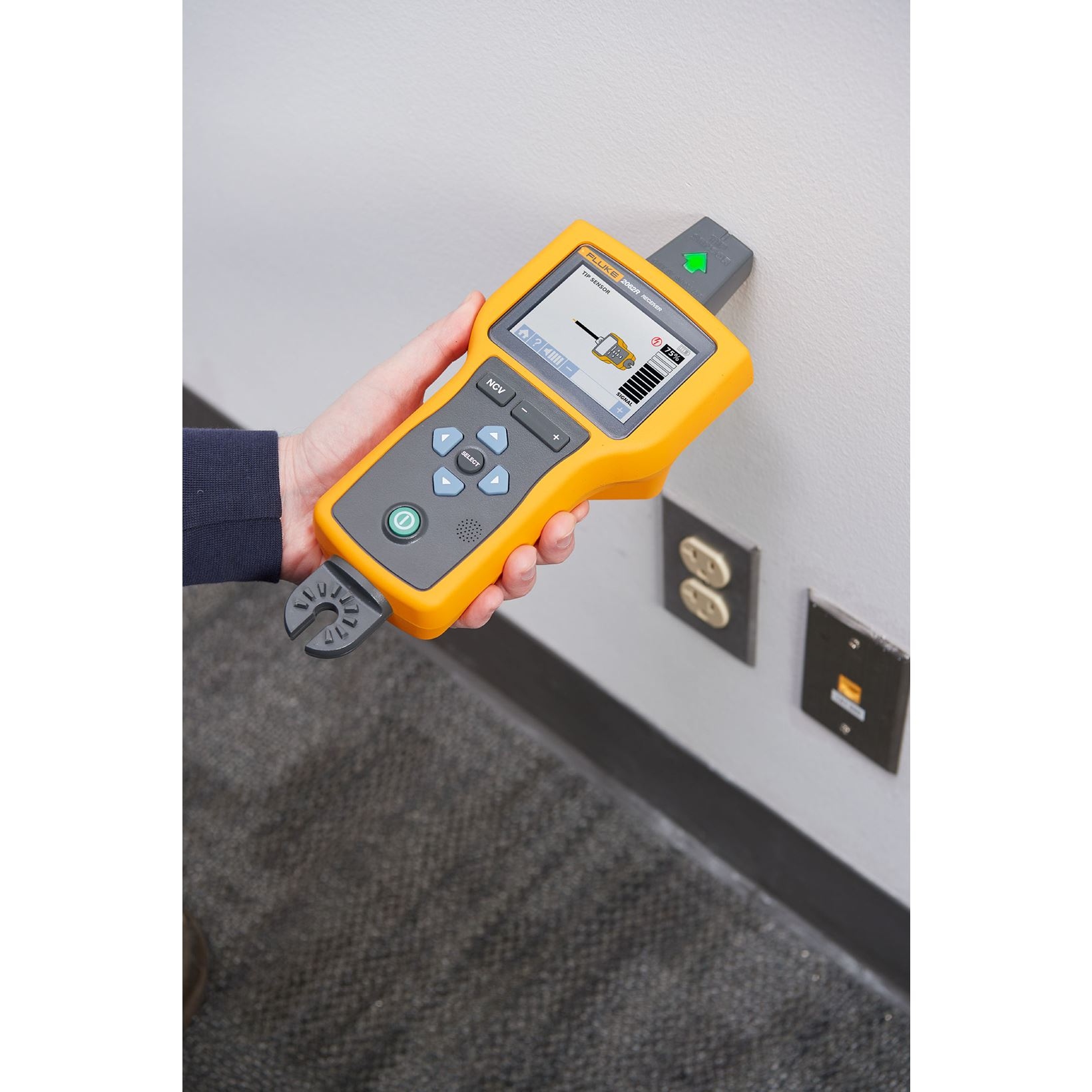 Fluke 5353866 2062 Advanced Pro kábelkereső készlet