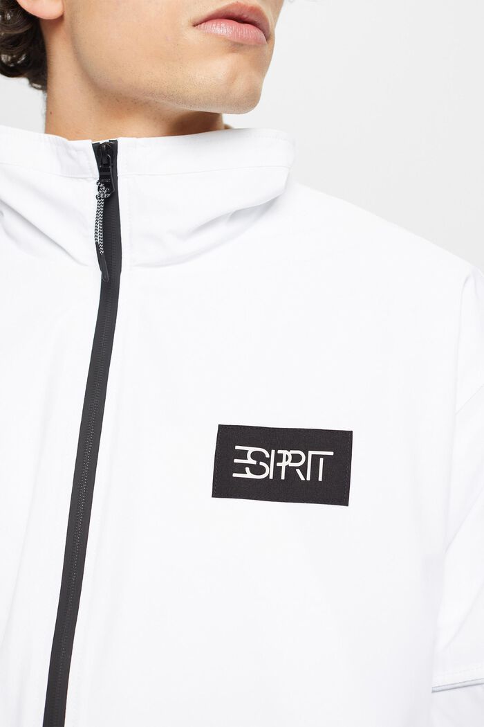 Windbreaker im Oversize-Look