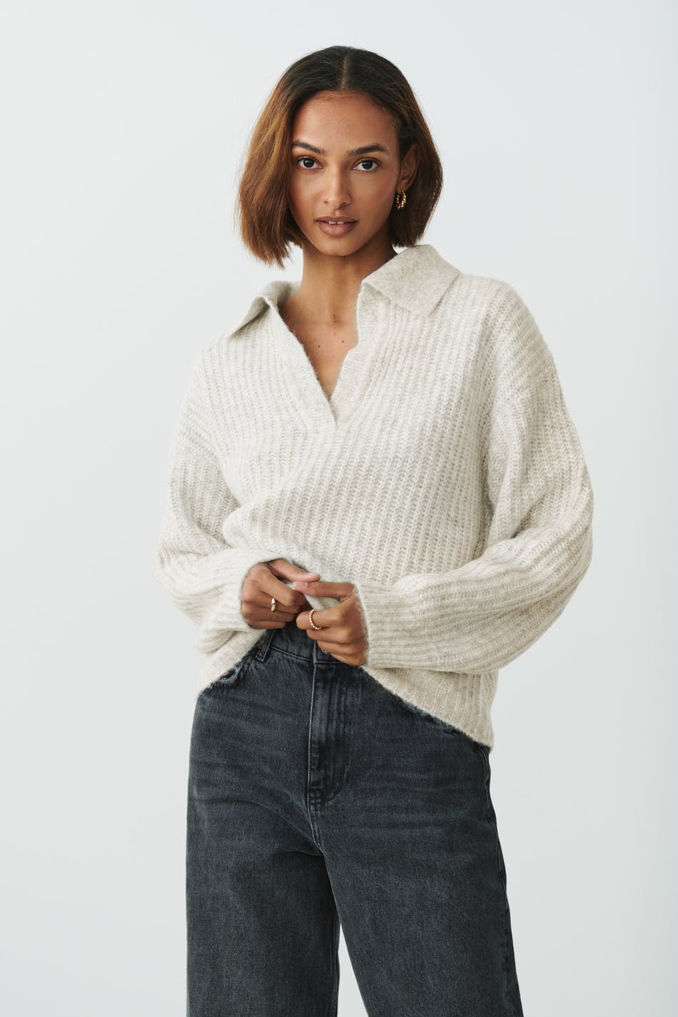 Collar knitted sweater