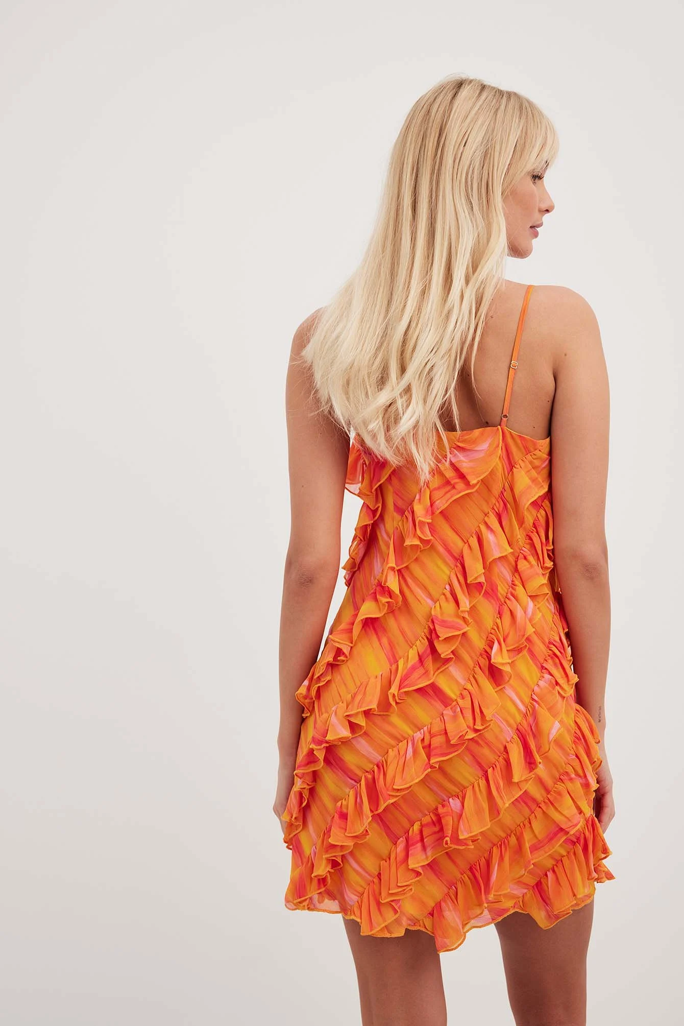 Minikleid mit Allover-Rüschen