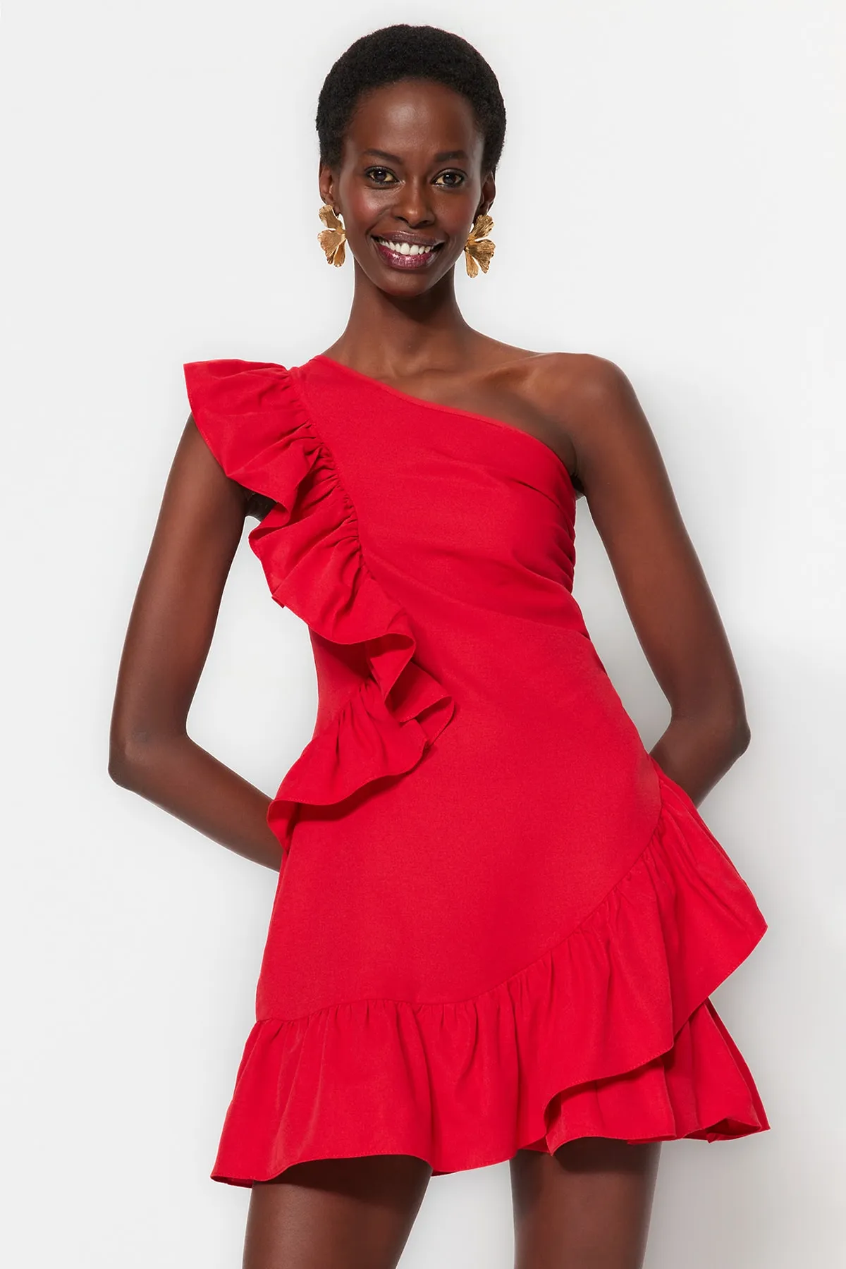 Trendyol Collection  Rotes Popeline-Abendkleid mit offener Taille/Skater-Volant TPRSS23EL00427