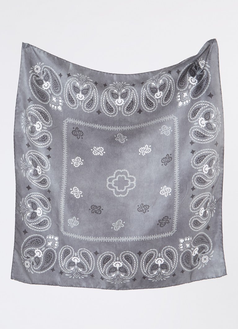 Maje Silkkihuivi paisley-kuviolla 65 x 65 cm