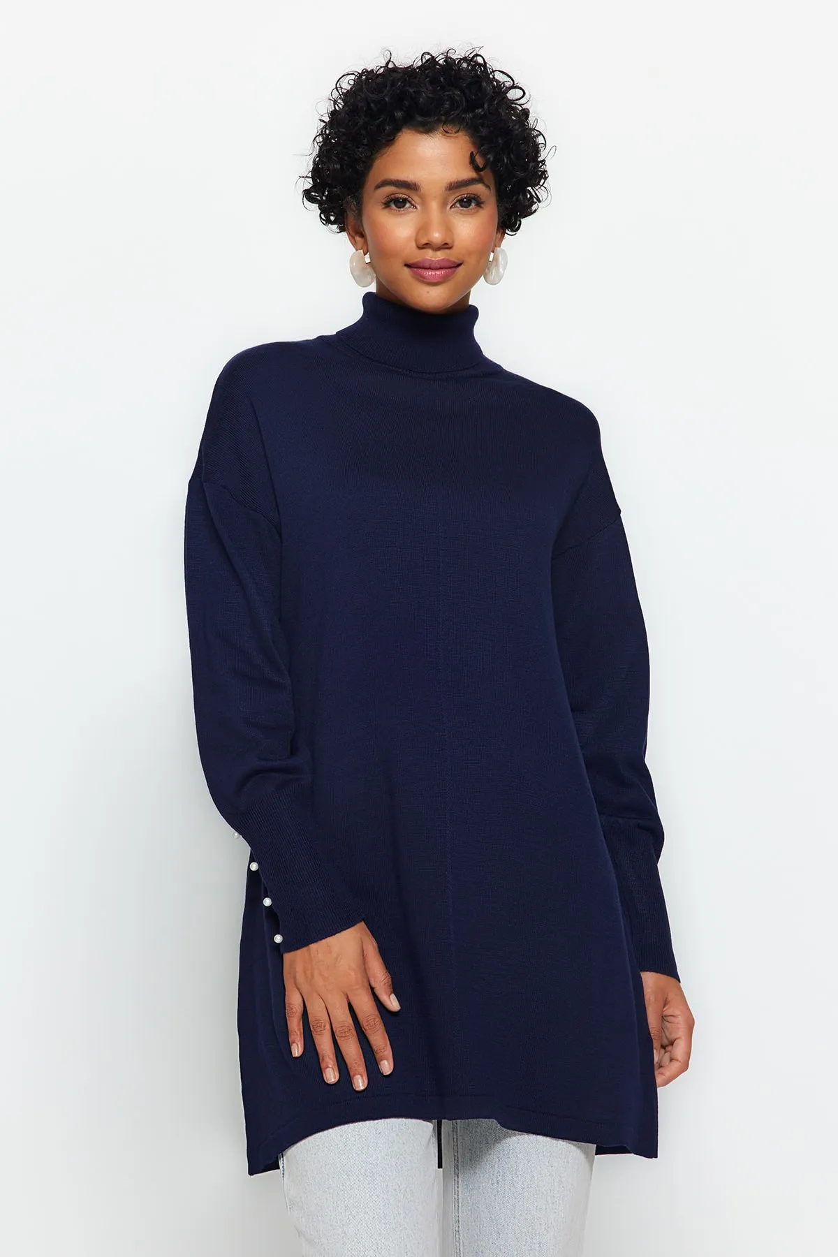Trendyol Modest  Indigo Pearl Detaillierter Rollkragen-Strickpullover TCTAW24AK00121