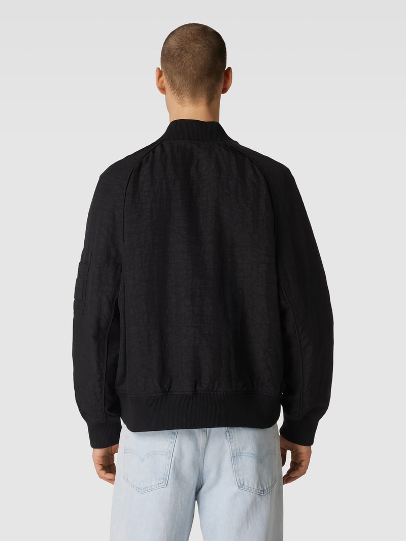Oversized Jacke mit Reißverschluss Modell 'EXPOSED' in black