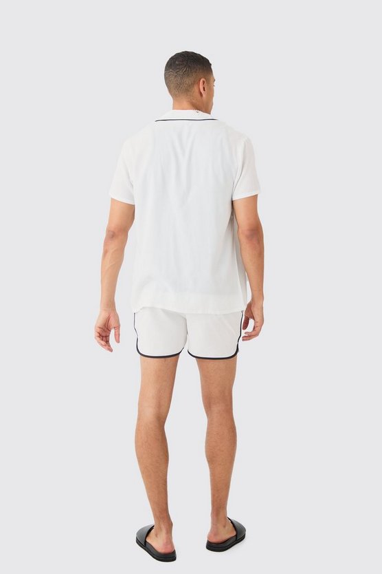 Kurzärmliges Hemd mit Paspeln & Badehose