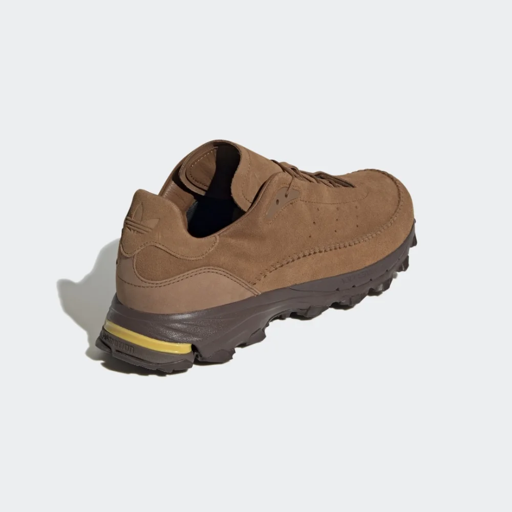 adidas Mocaturf Adventure HR1528 / braun