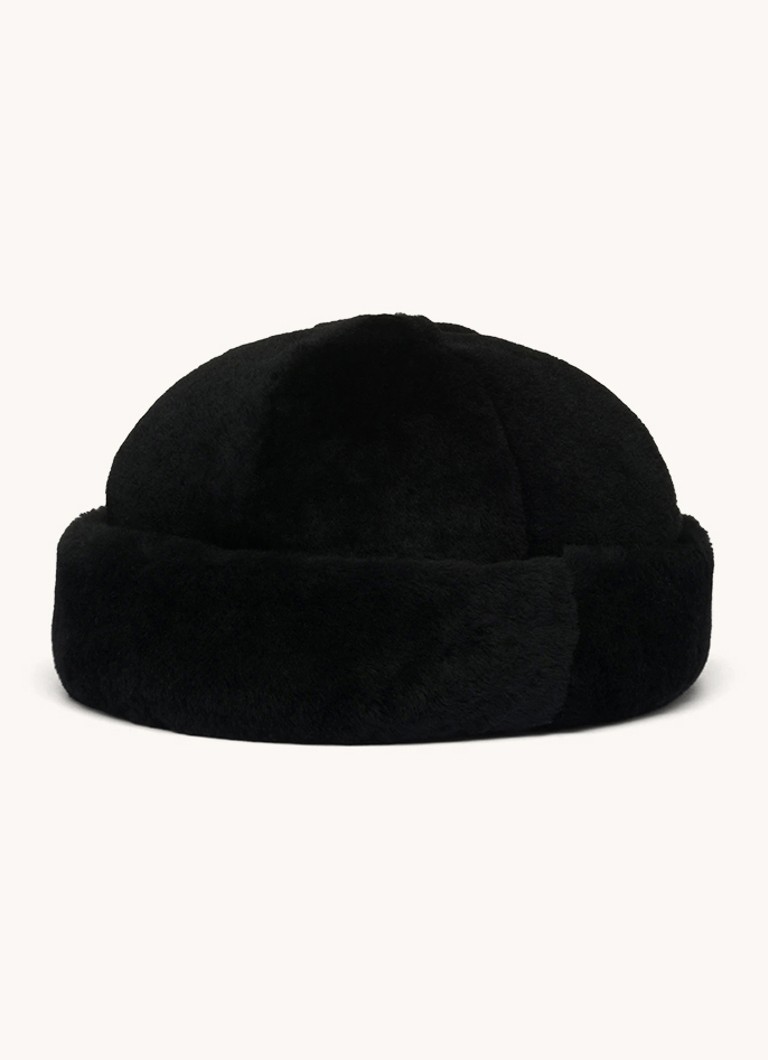 Cappello in montone Prada