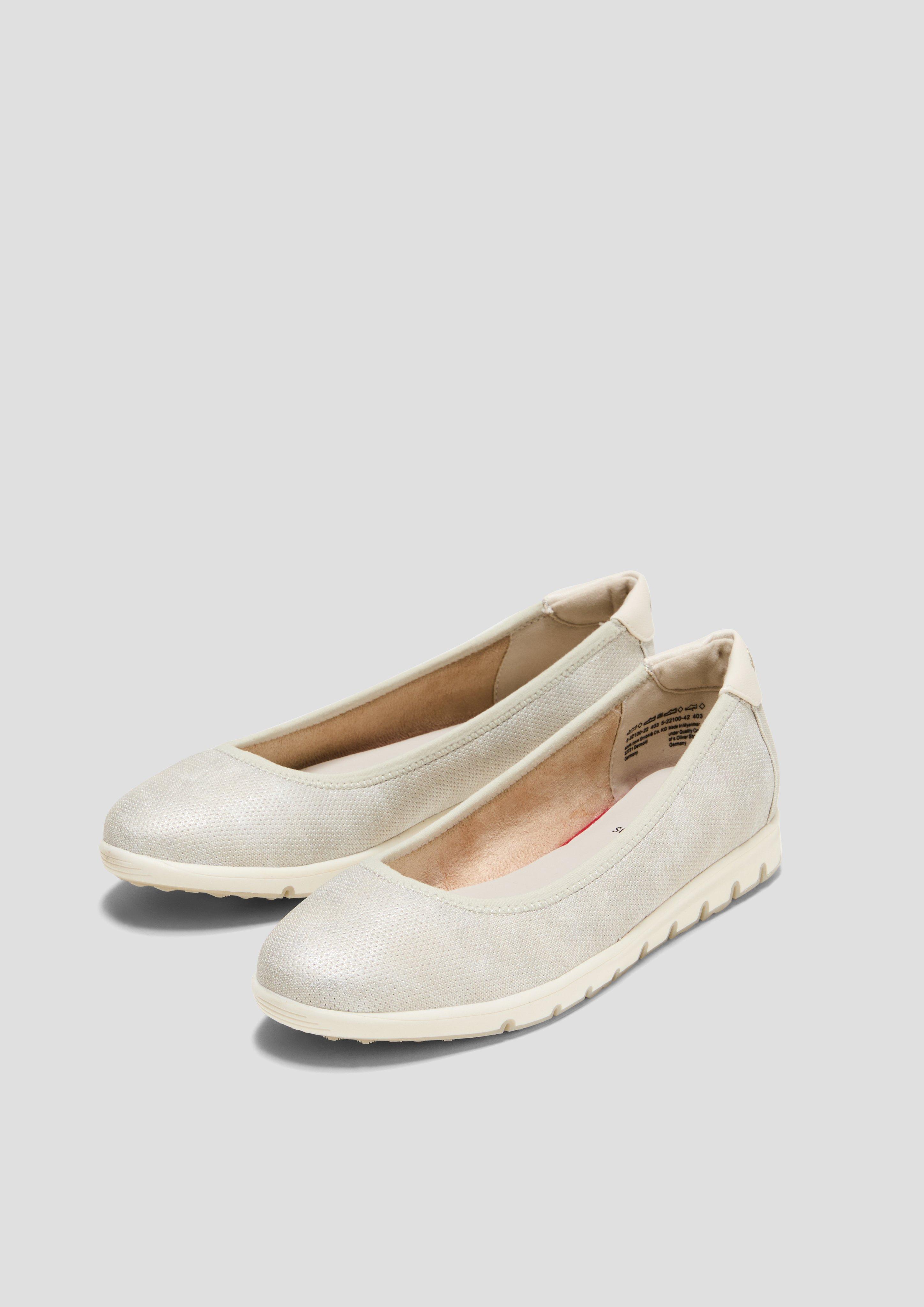 Ballerinas im sportiven Stil  6008814-403
