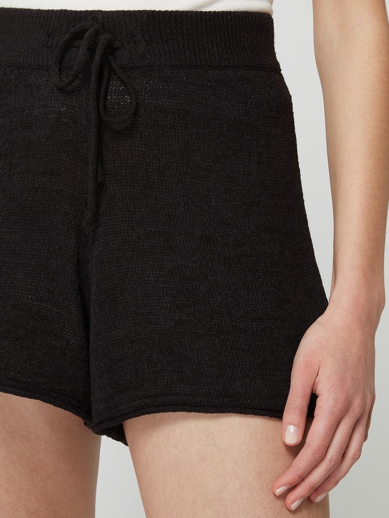 Shorts mit elastischem Bund Modell 'Fiona' in schwarz