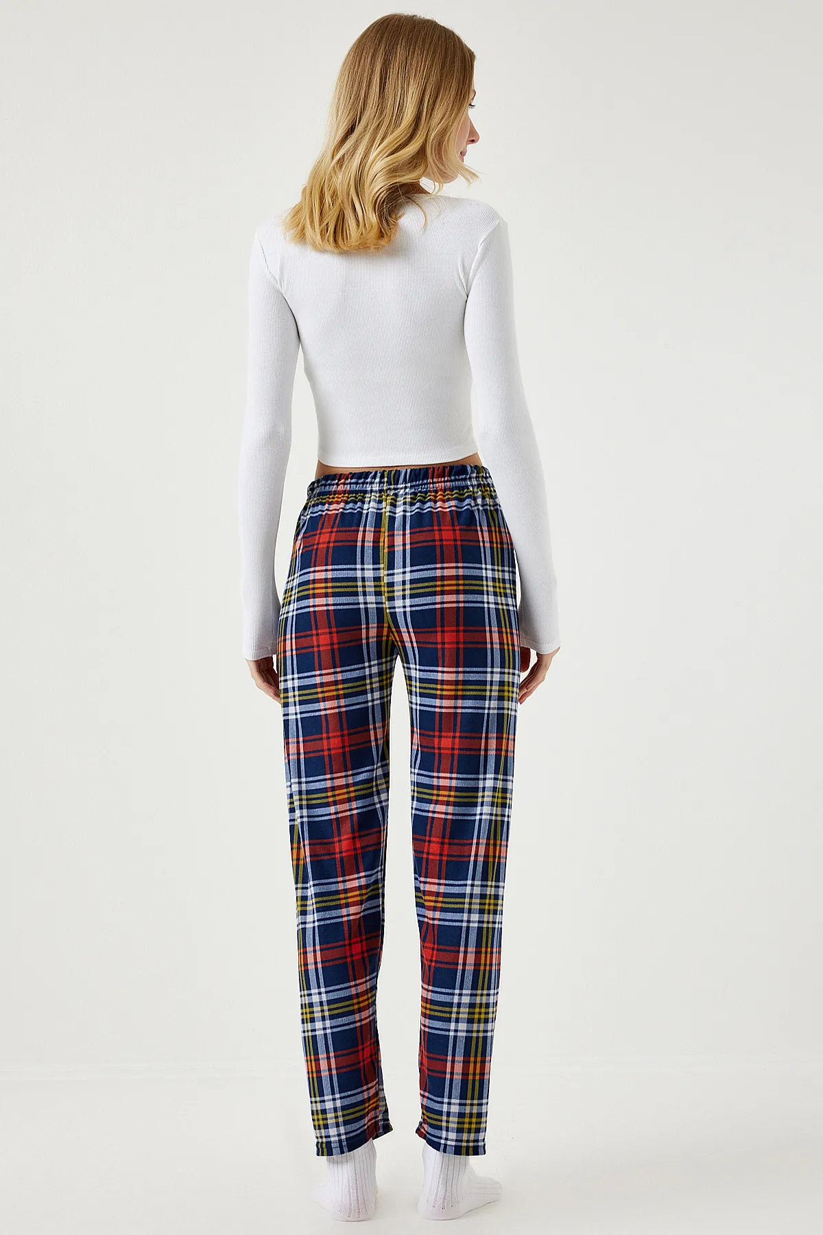 Happiness İstanbul  Marineblaue Pyjamahose aus weichem Strick mit Muster für Damen CE00089