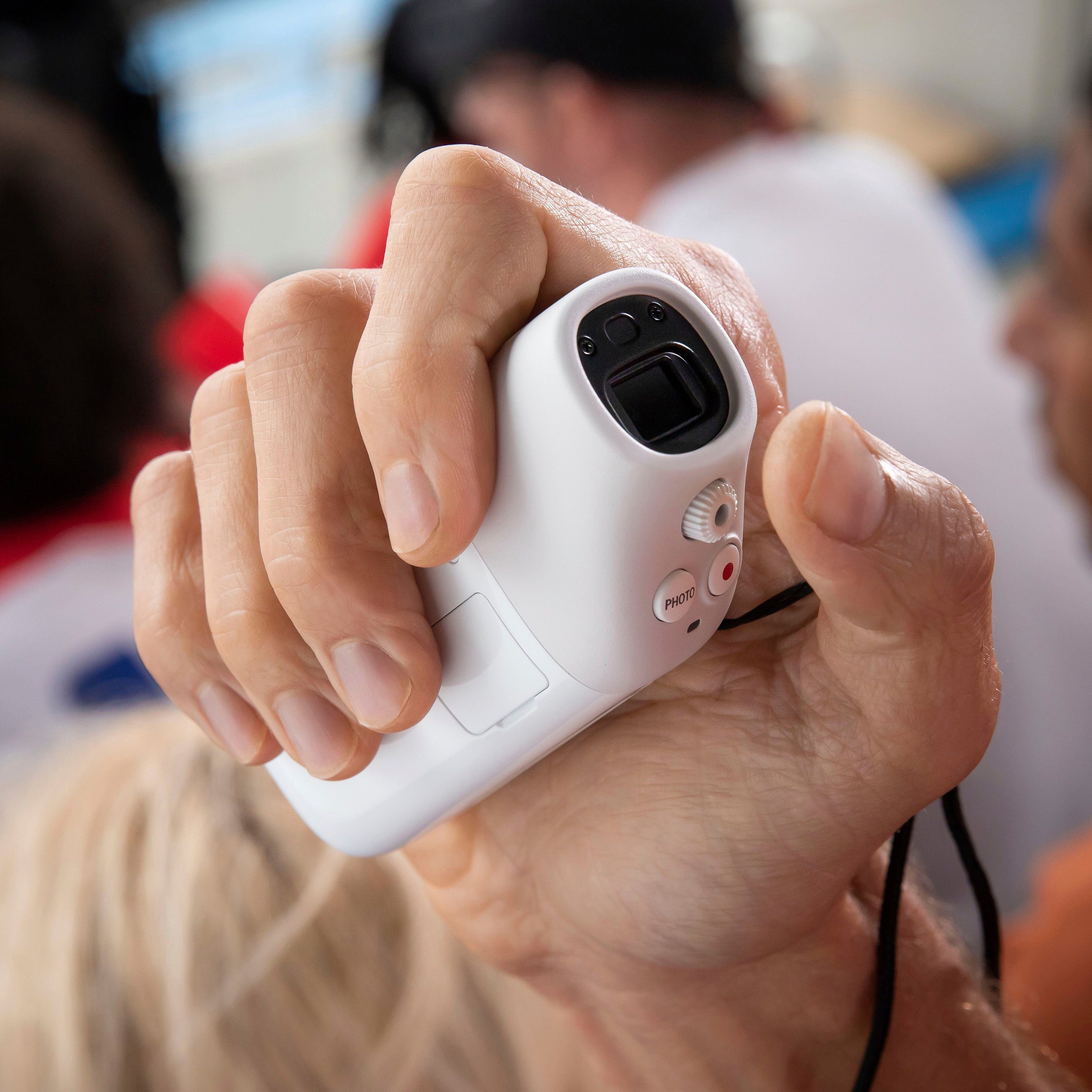 Canon PowerShot ZOOM Spektiv-Stil Basis Kit Systemkamera (12,1 MP, 3x opt. Zoom, Bluetooth, WLAN)