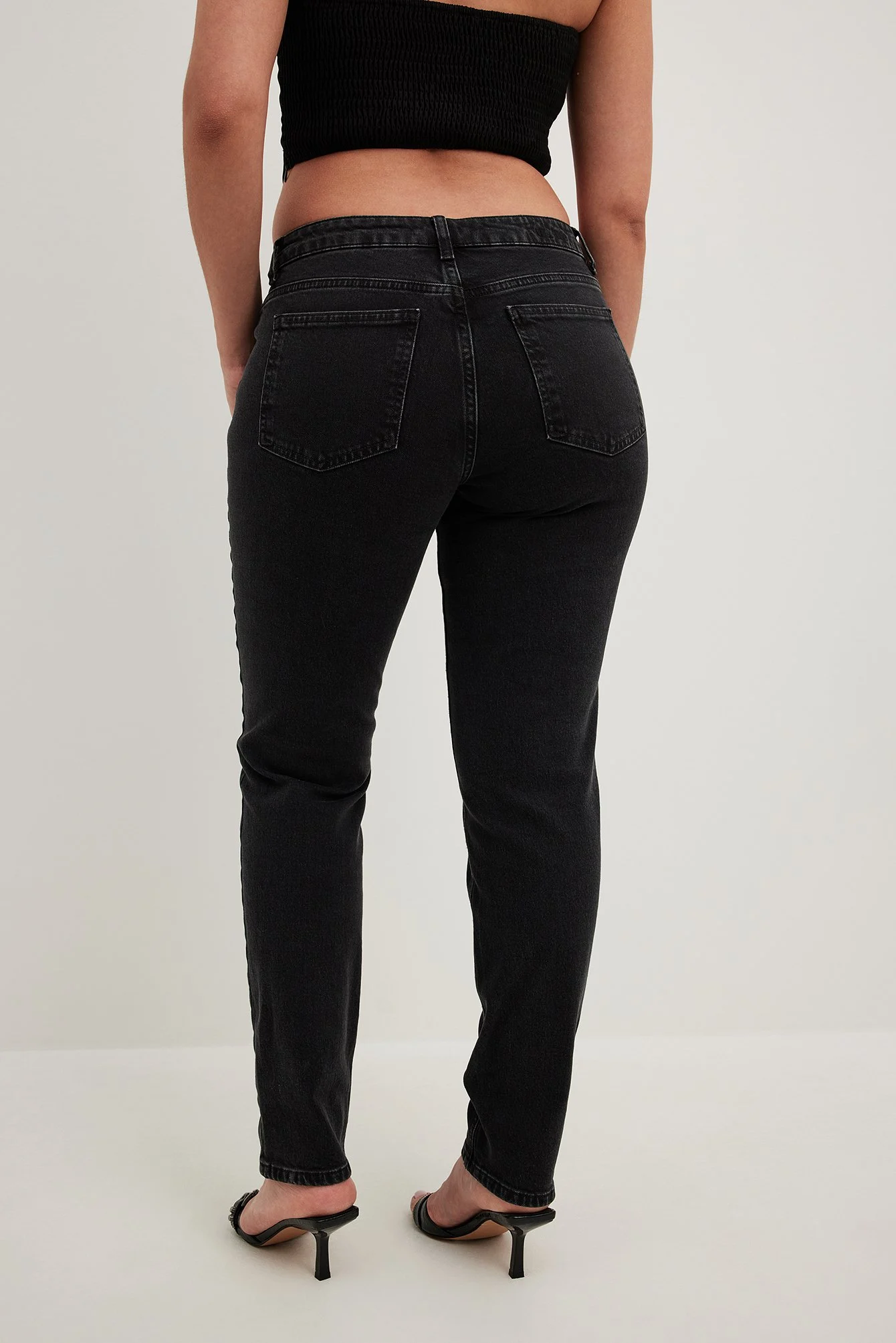 Schlanke Jeans mit mittlerer Taille