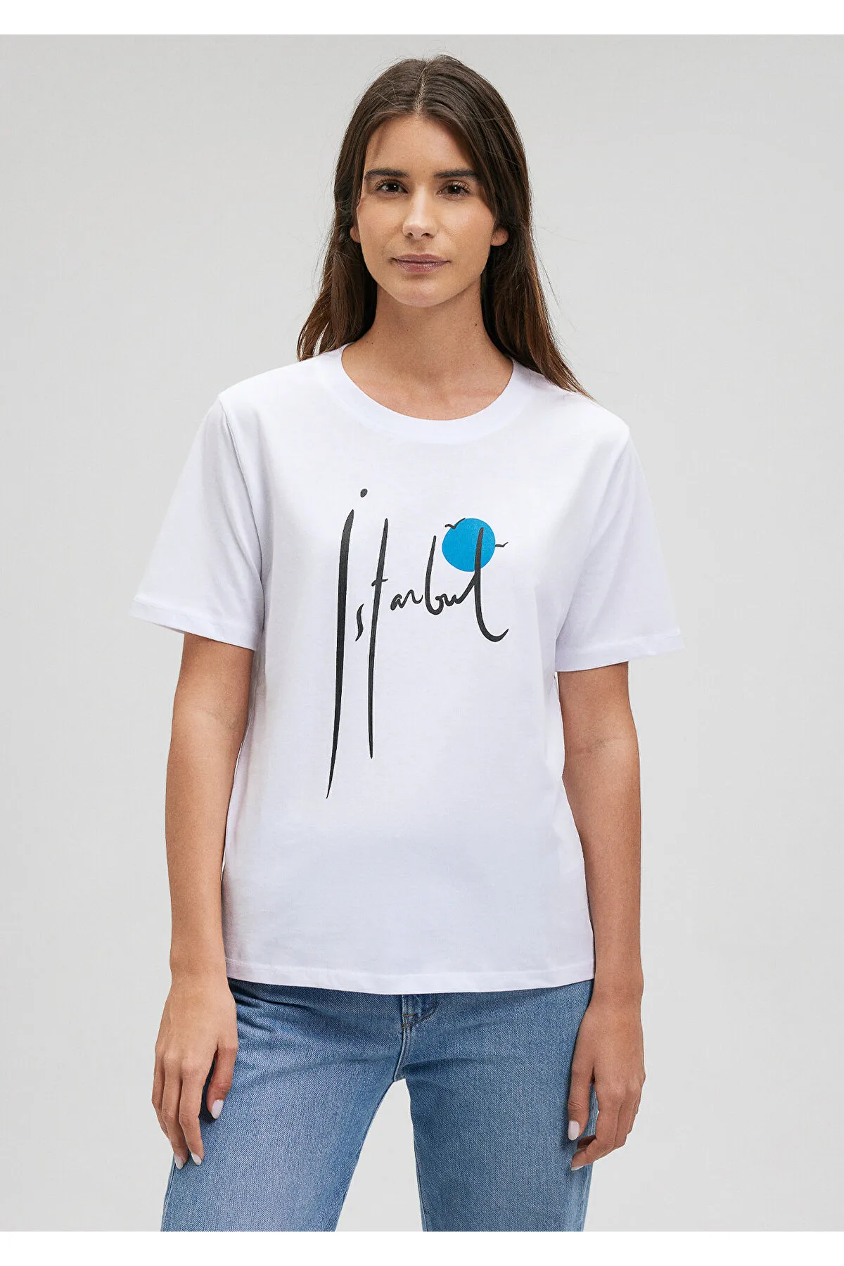 Mavi  Weißes T-Shirt mit normaler Passform und Istanbul-Aufdruck -1612109-620