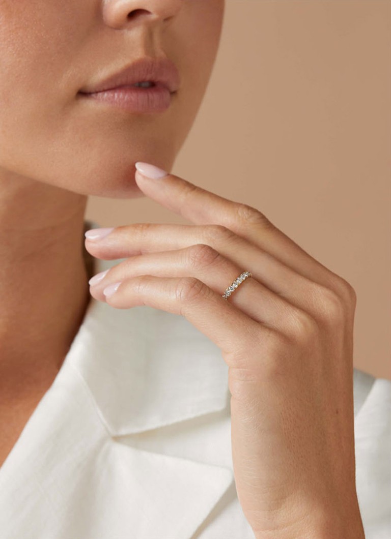 Bague en or jaune Diamond Point avec diamant de 0,52 ct, idéale pour un mariage.