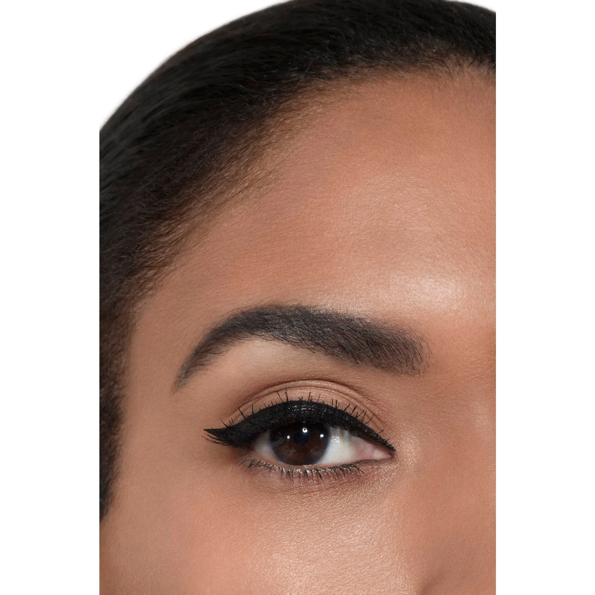 SIGNATURE DE CHANEL - ESTILO DELINEADOR DE OJOS: INTENSIDAD Y LARGA DURACIÓN