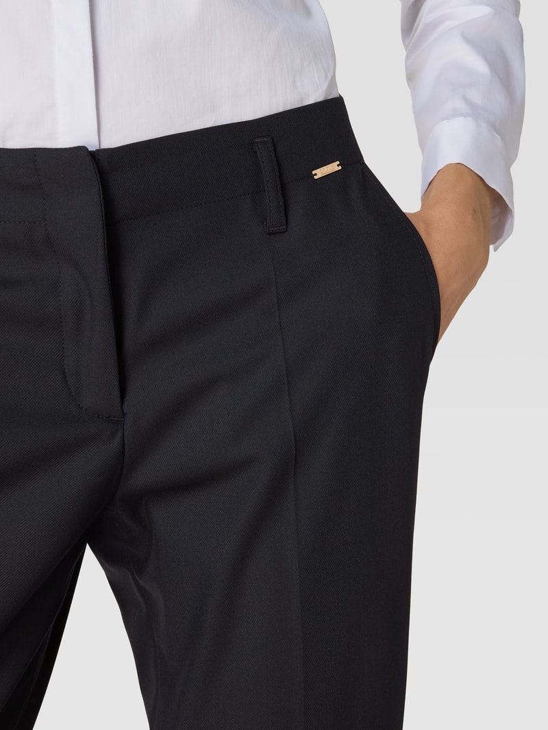 Hose mit Strukturmuster Modell 'Cihamelin' in marineblau