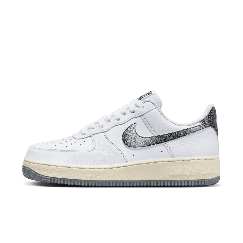 Nike Air Force 1 07 LX Low DV7183-100 / weiss