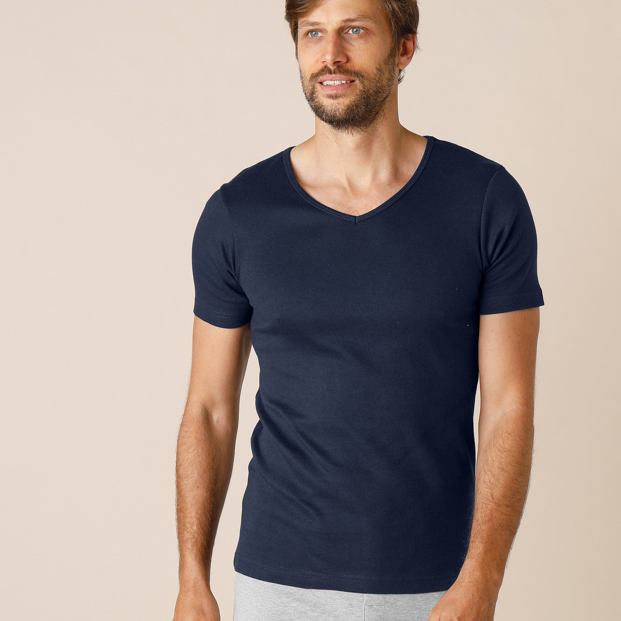 Tee-shirt sous-vêtement homme col V manches courtes coton
