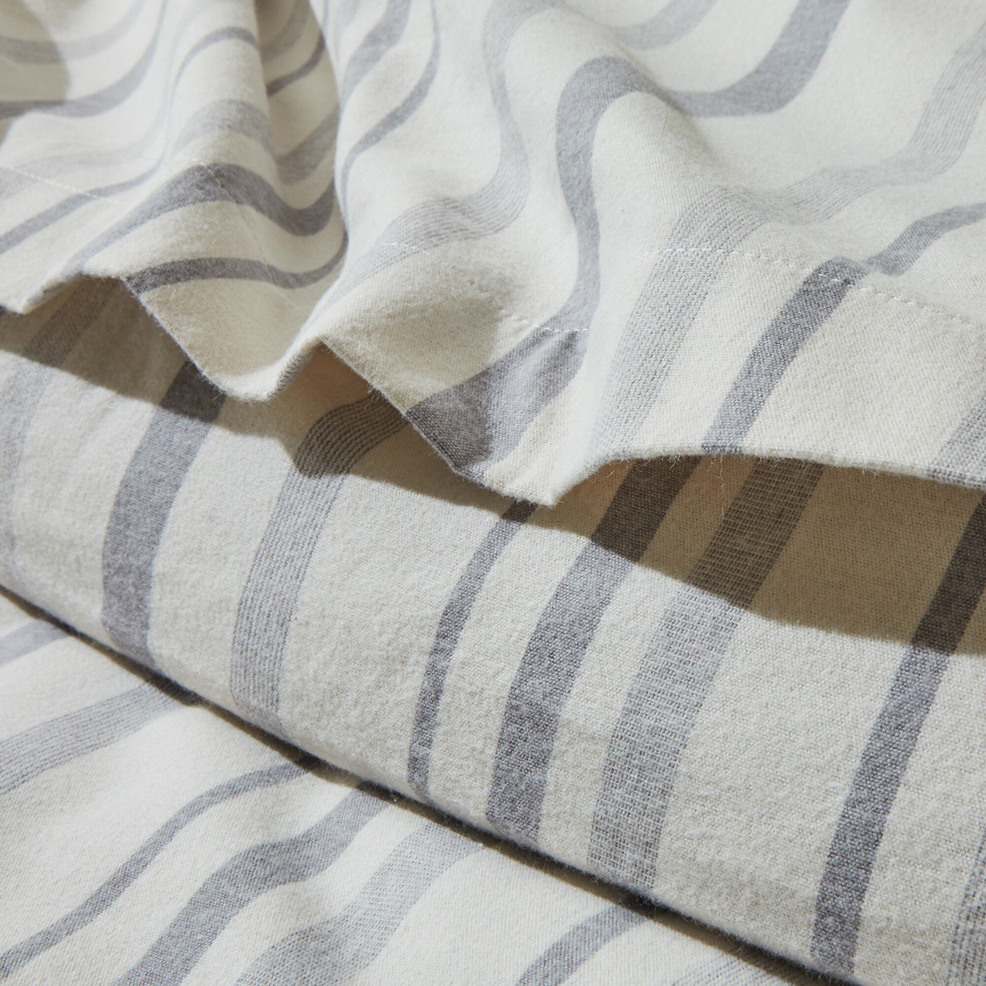 Linge de lit en flanelle rayée tissé-teint