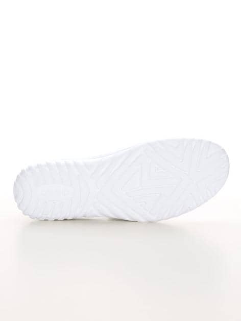 Schnürschuh