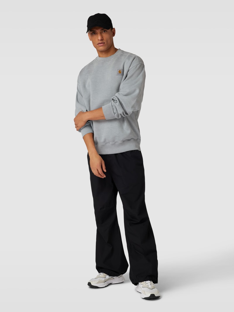 Sweatshirt mit Label-Patch Modell 'VISTA' in eisblau meliert