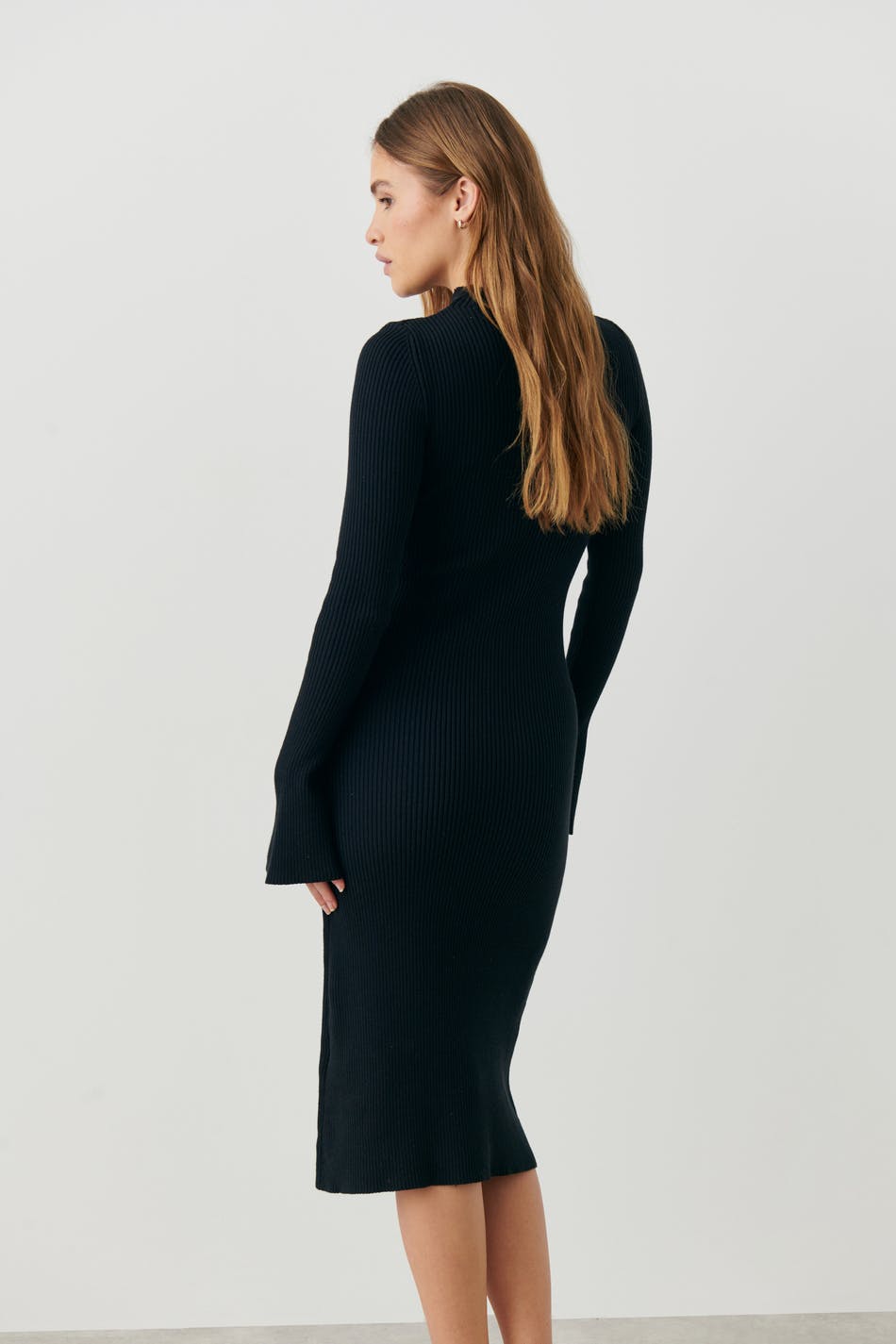 Midi knitted dress