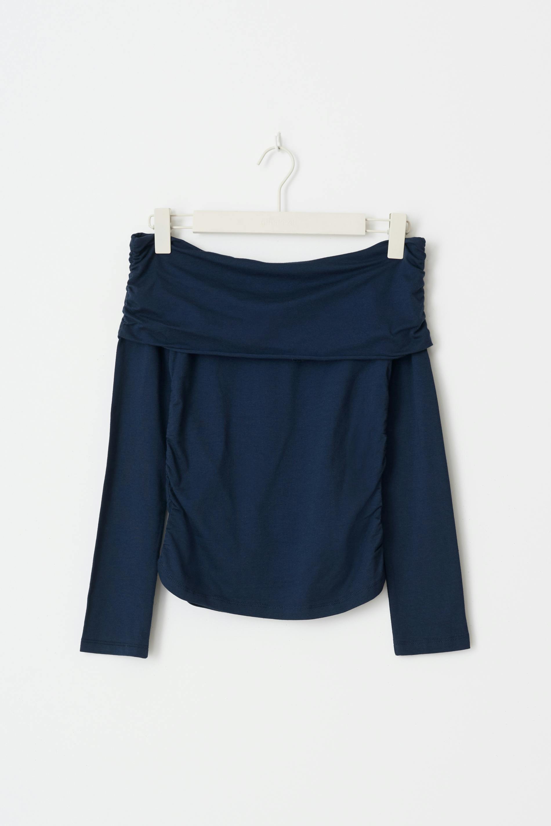 Y off shoulder top