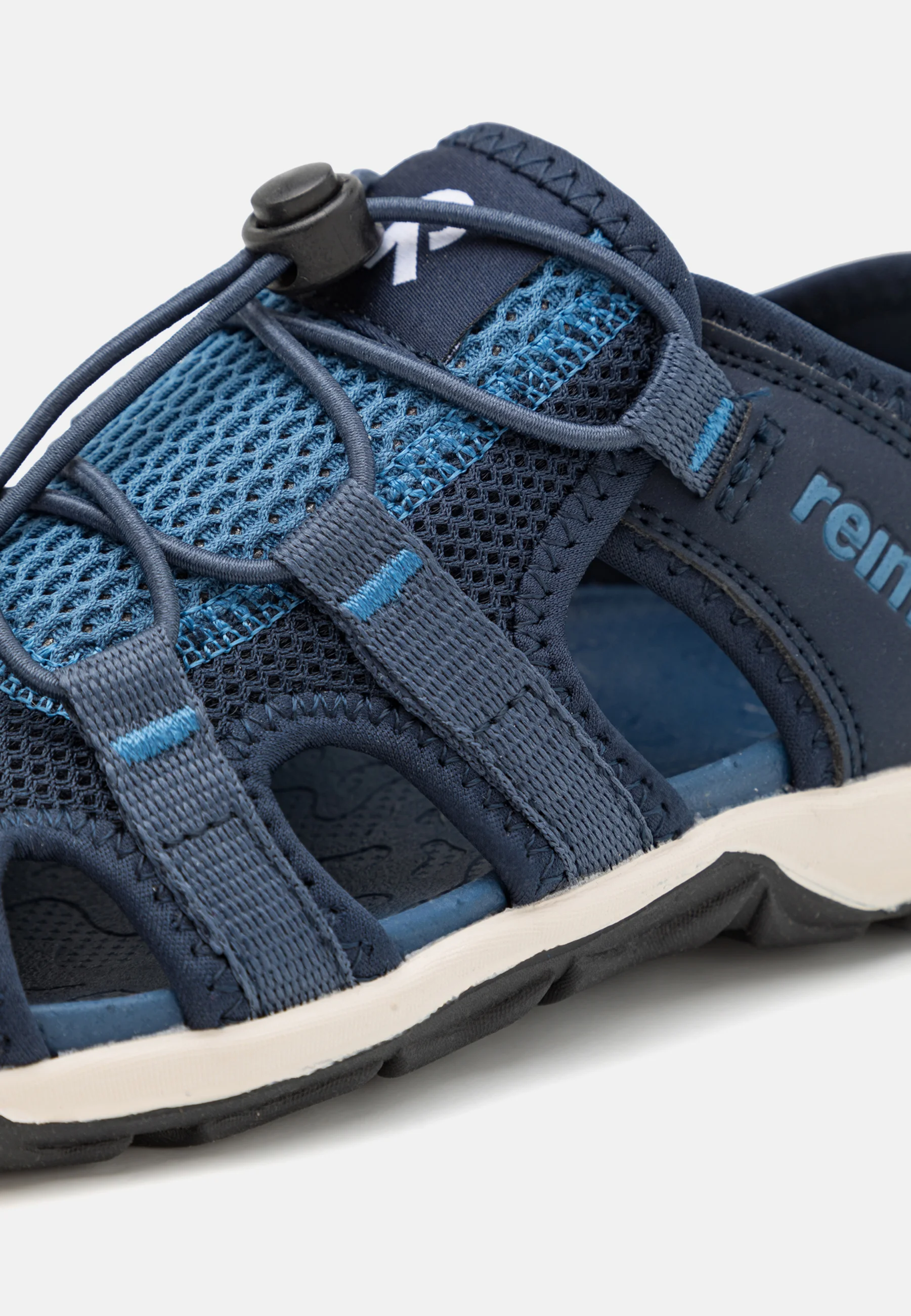 Reima TALSI UNISEX - Sandalias trekking