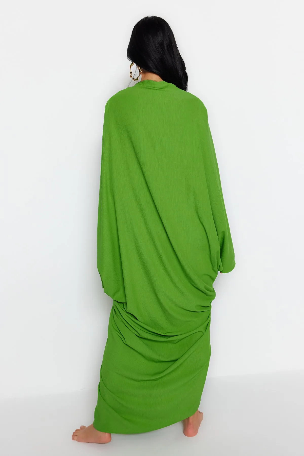 Trendyol Collection  Khakifarbenes, gewebtes, gerafftes Strandkleid mit weiter Passform TBESS23EL00274