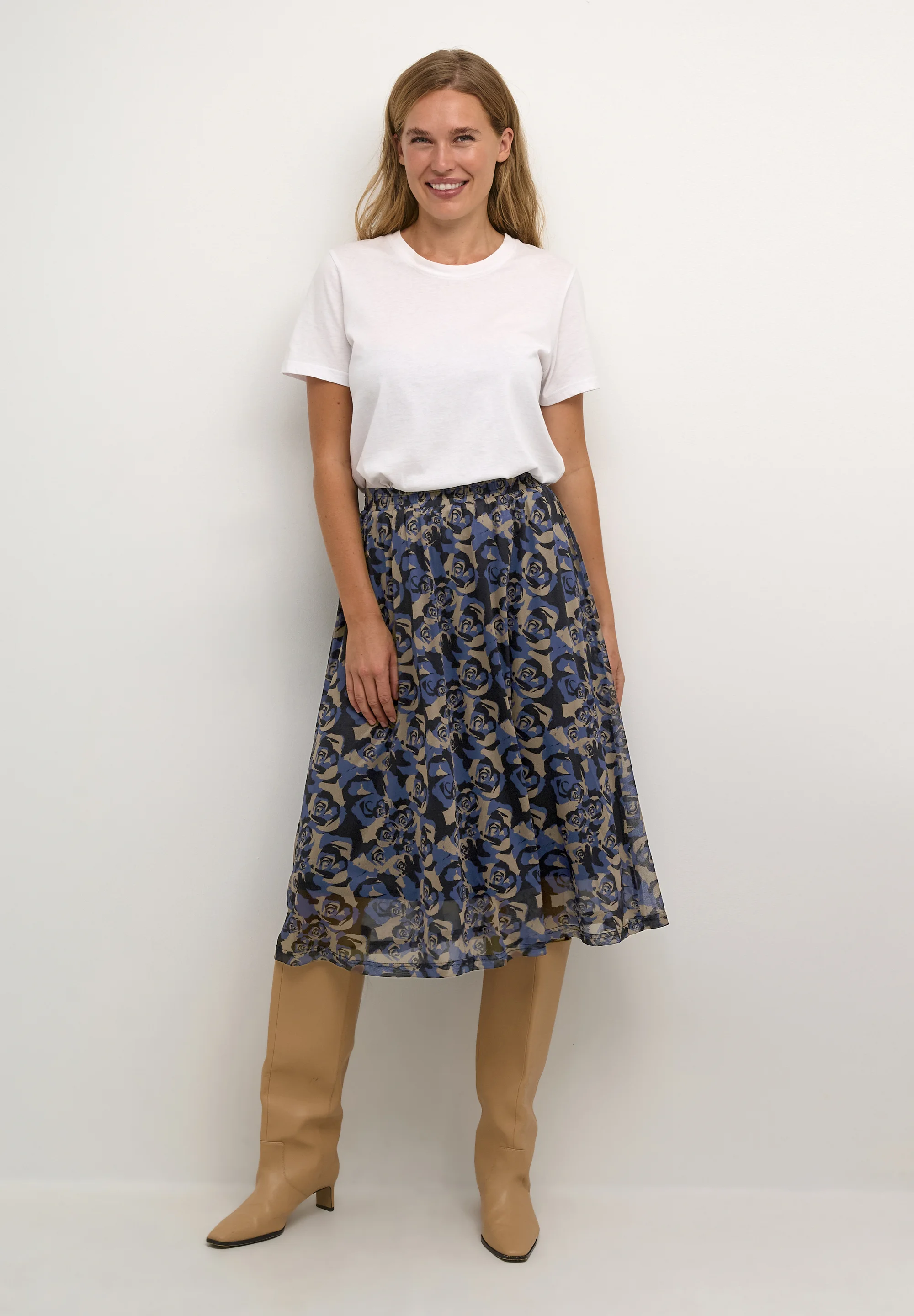 Falda MIDI Kaffe KAELLIE de corte A