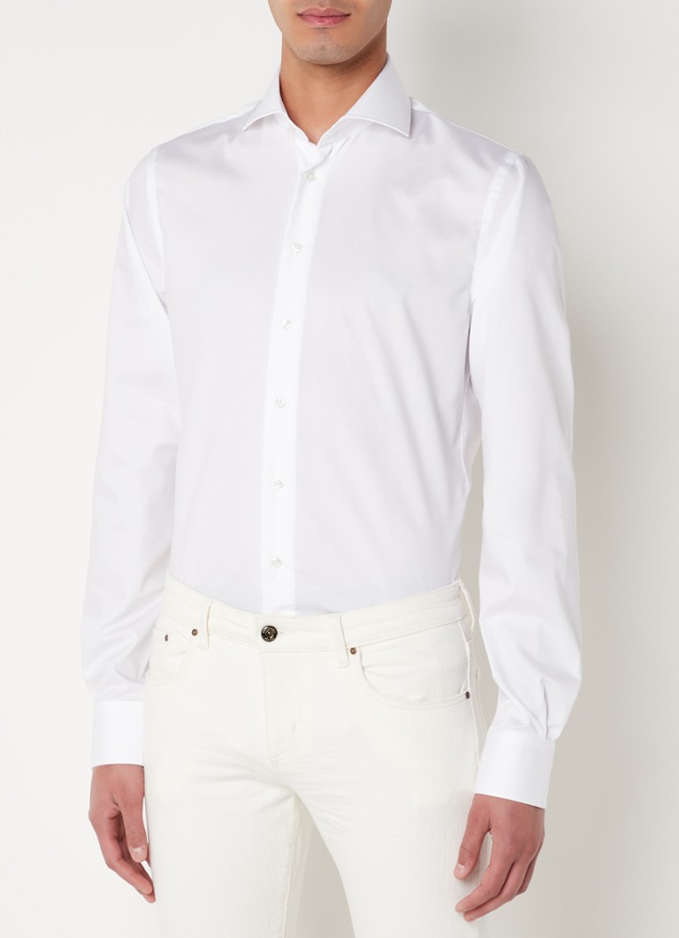 Camisa Profuomo branca, de corte slim, sem necessidade de passar a ferro e com mangas extralongas.