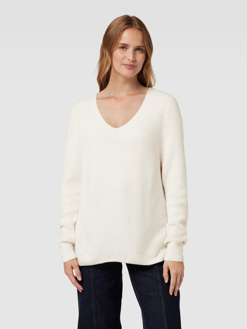 Strickpullover mit U-Boot-Ausschnitt in flieder