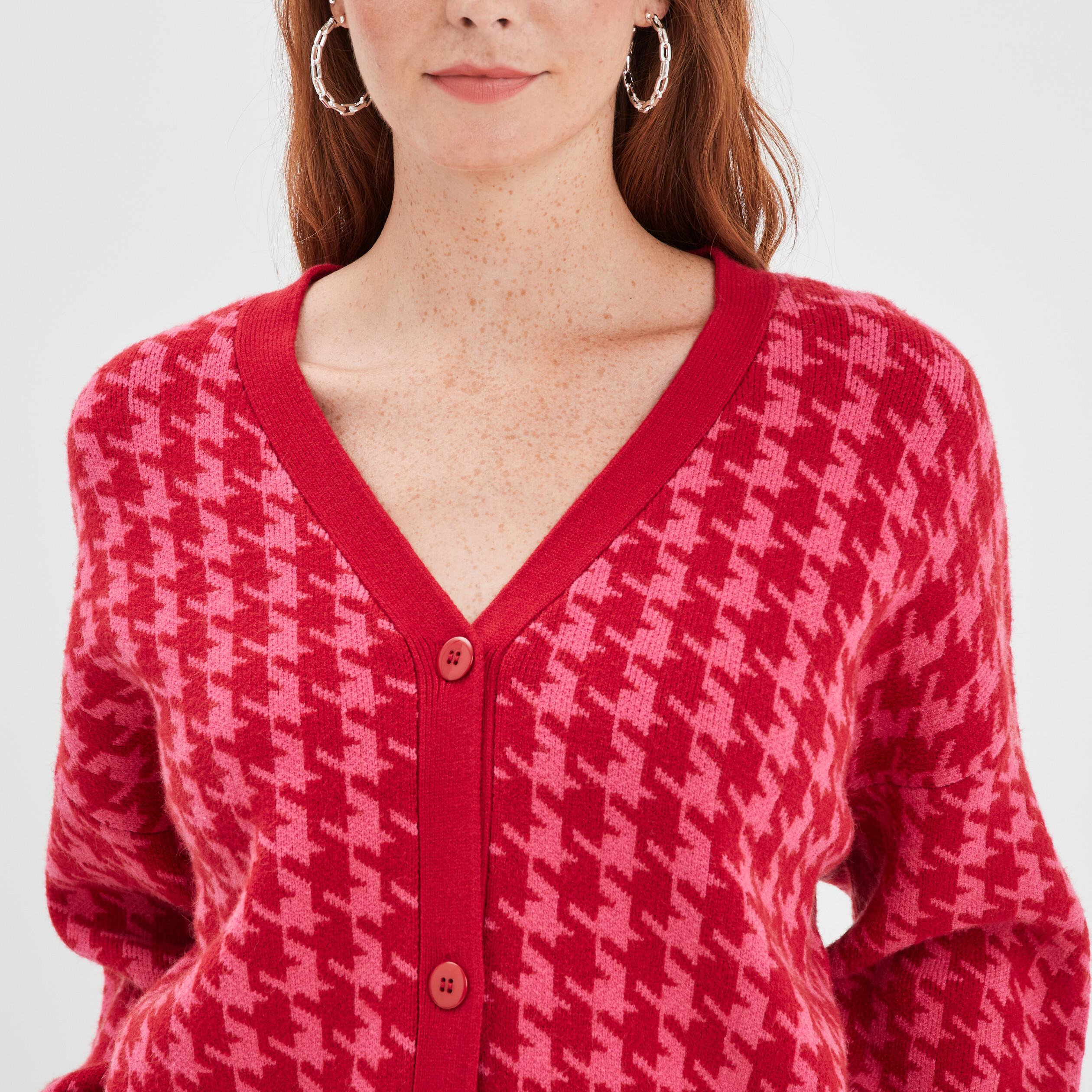 Gilet col en V boutonné Liberto rouge femme | La Halle