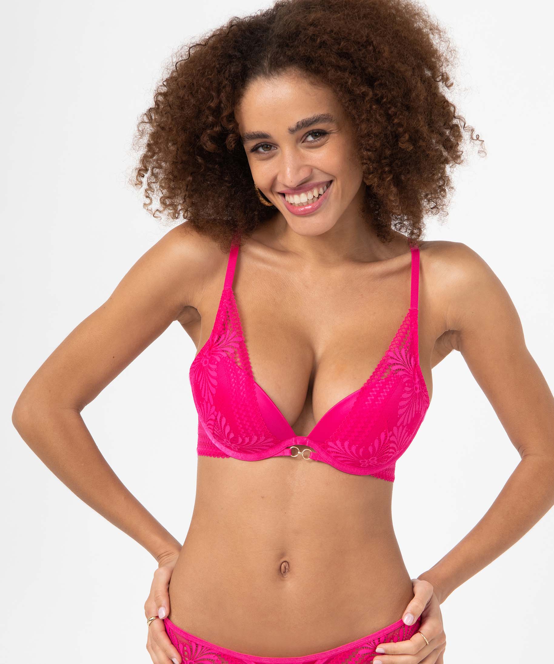 Soutien-gorge corbeille effet foulard en dentelle et satin violet | GEMO