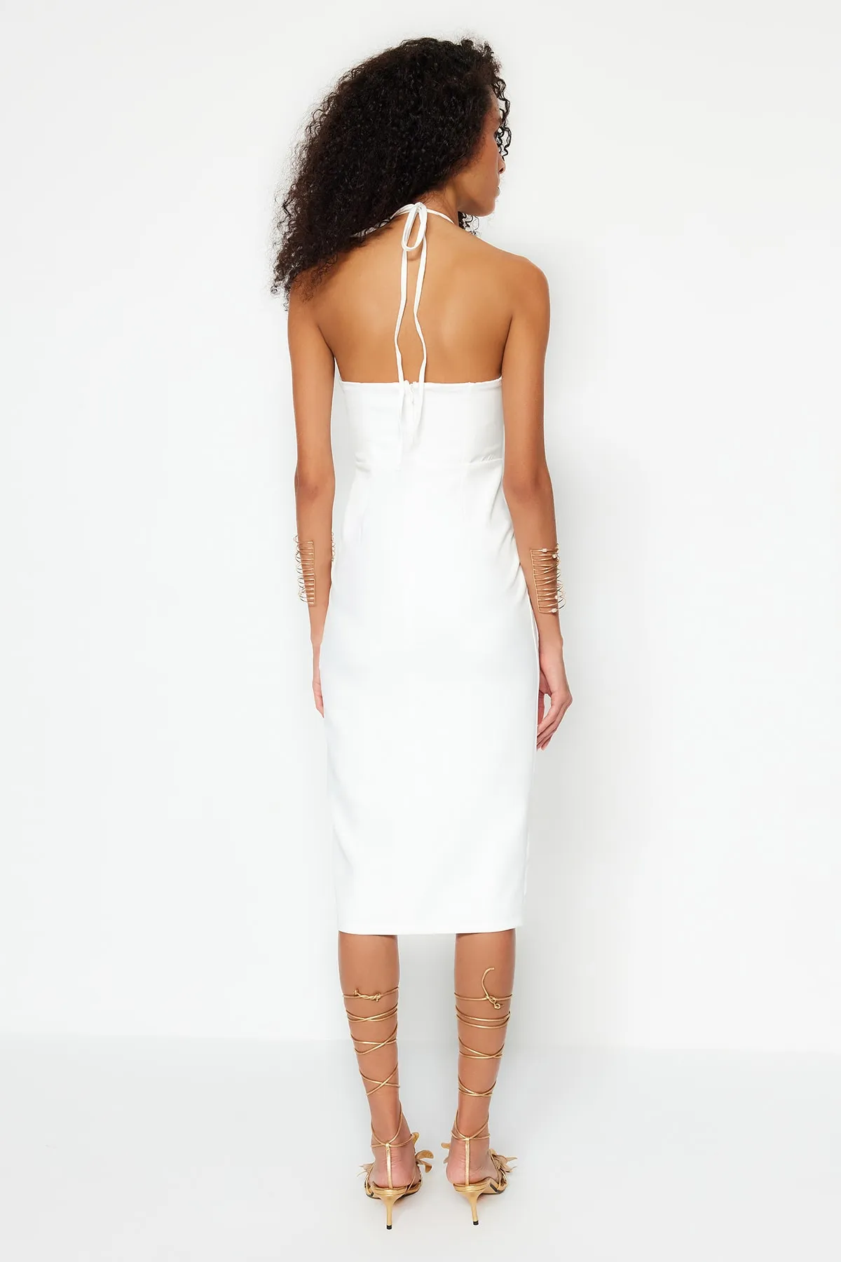 Trendyol Collection  Ecru gewebte Paspelierung Hochzeit/Hochzeit Elegantes Abendkleid TPRSS23EL00119