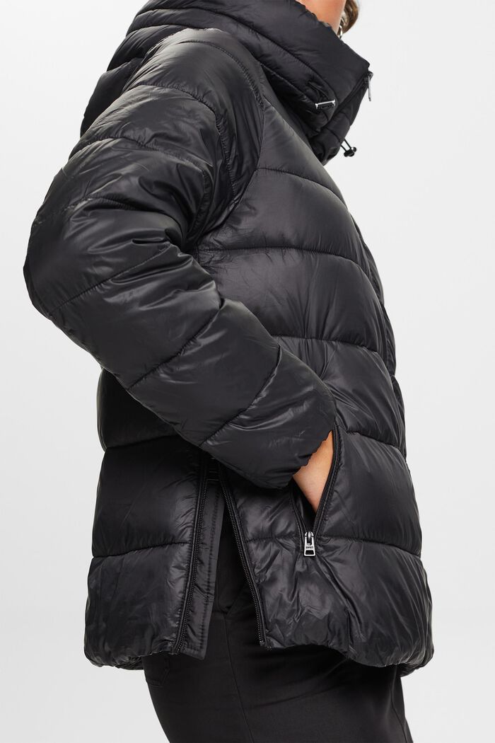 Steppjacke mit Kapuze