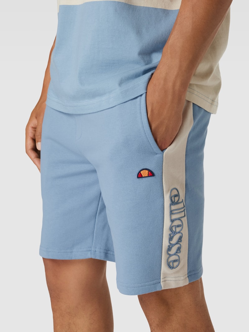 Sweatshorts mit Label-Applikation Modell 'Lallio' in blau