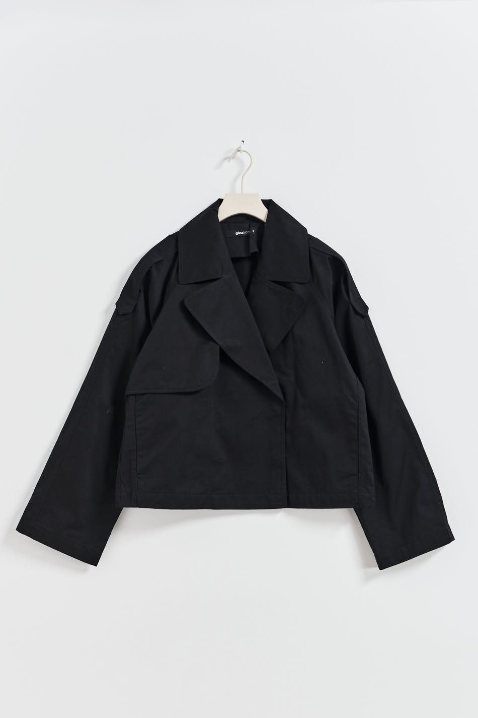 Short trench coat